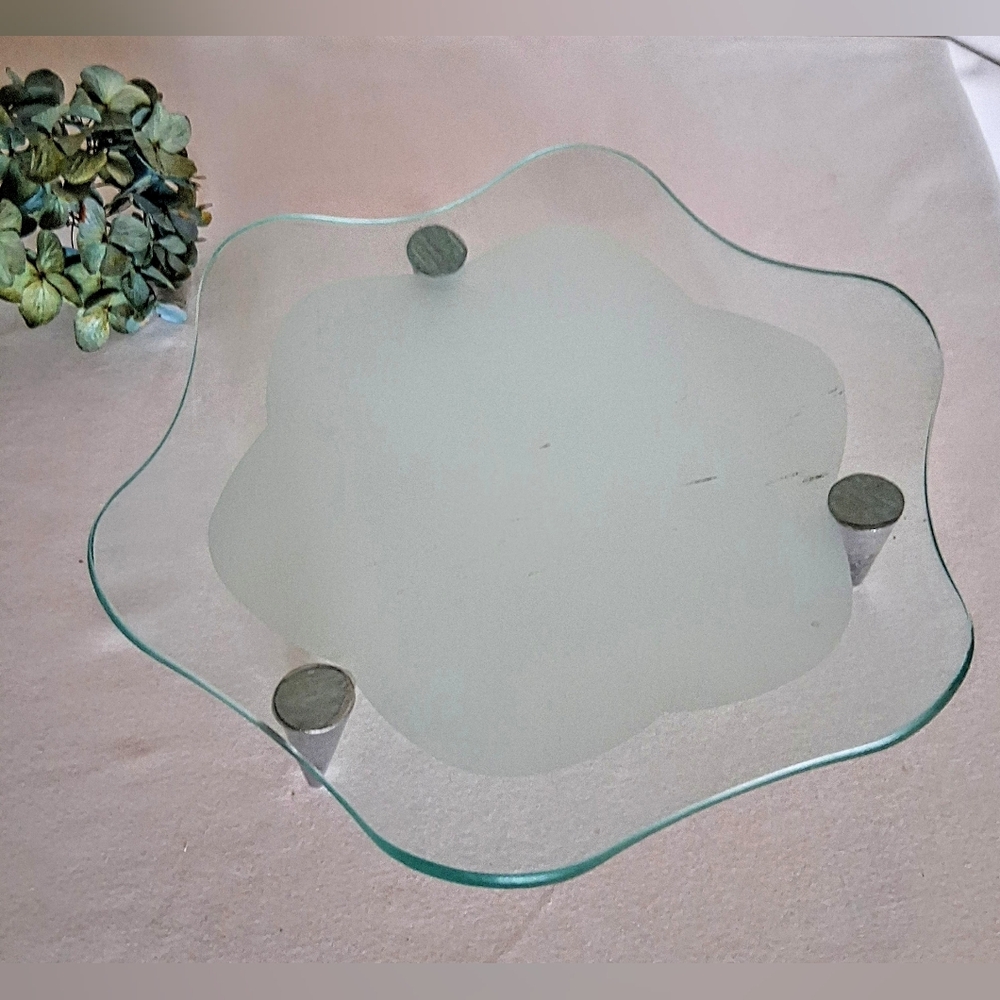 1960s Wavy Glass Display or Serving Tray - 3 Chrome Feet - Mid Century Modern - Picture 5 of 9